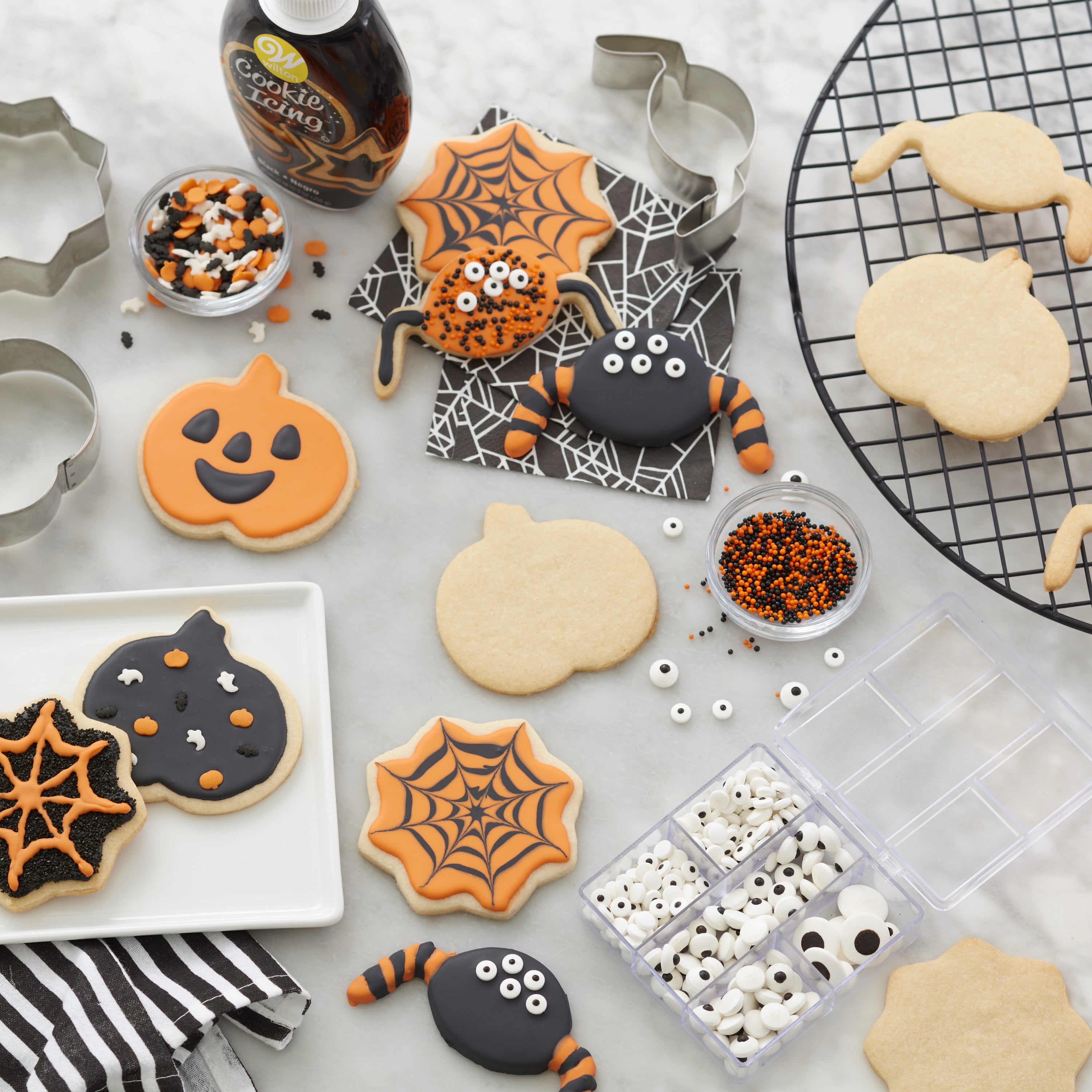 Cookie Icing 101: How to Use Wilton Cookie Icing, Wilton's Baking Blog