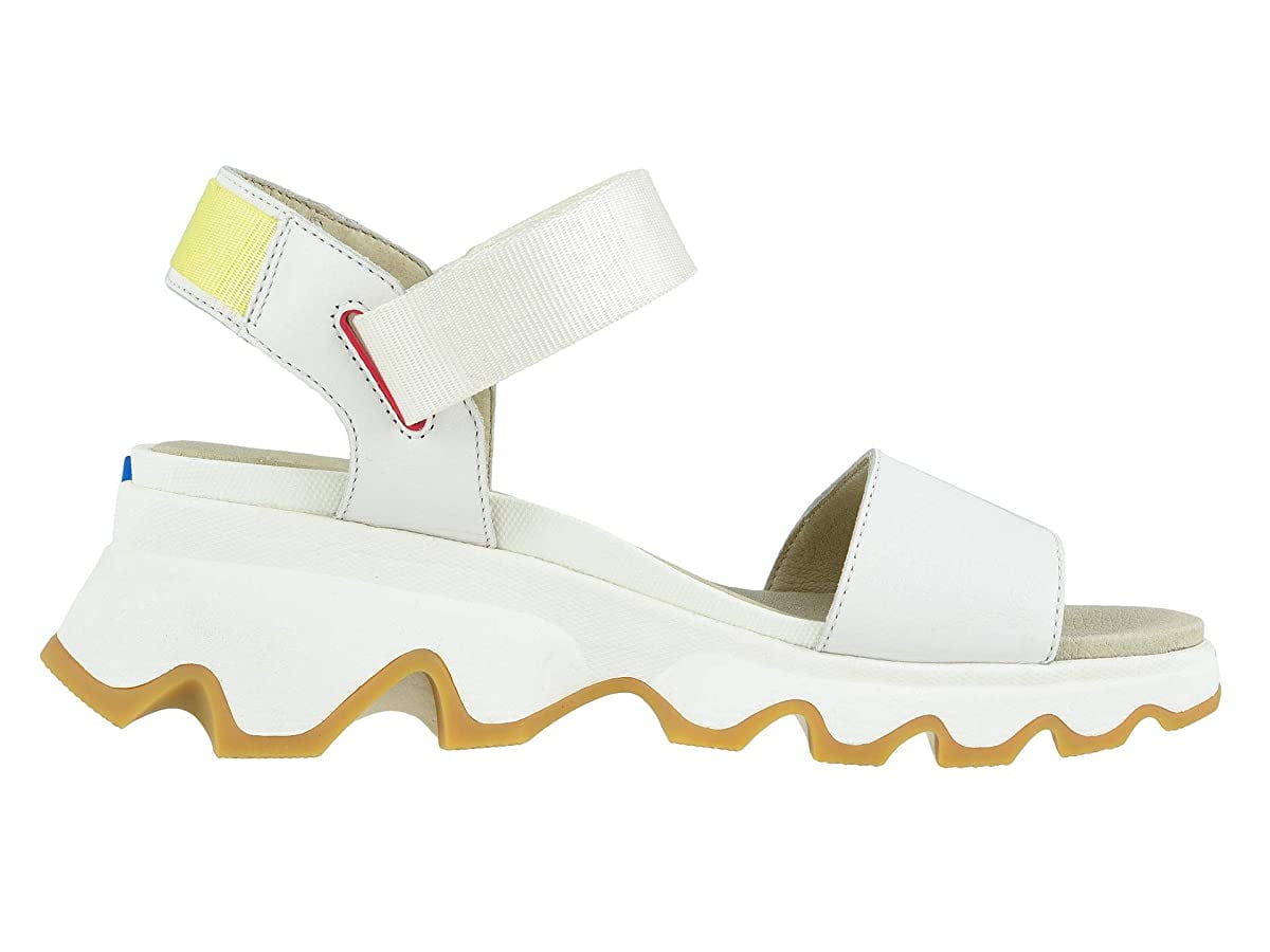 sorel walking sandals