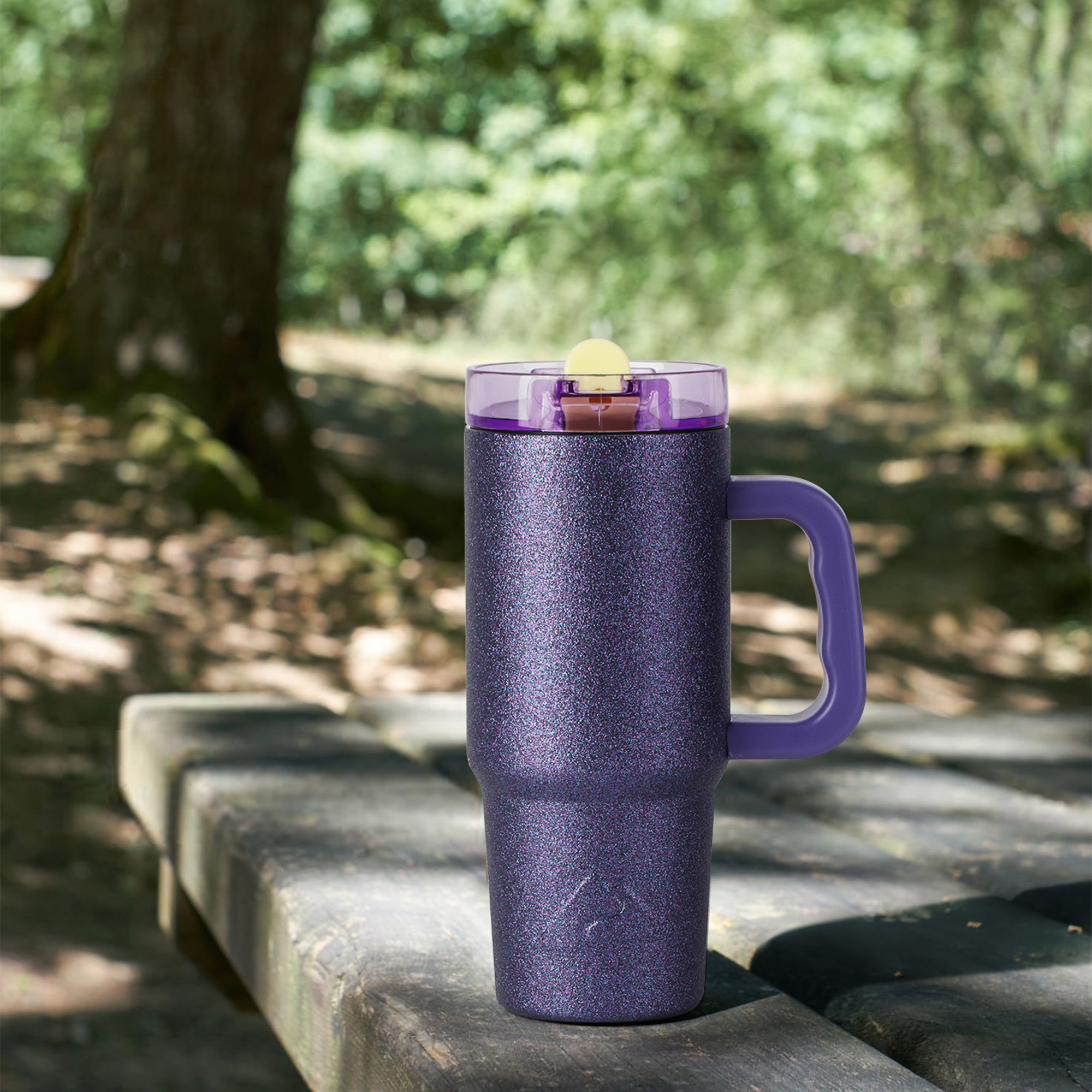 Termo de acero inoxidable aislado de 18 oz de edición limitada con asa, púrpura brillante 2