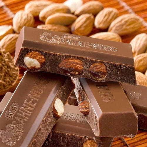 Nestle Sahne Nuss Milk Chocolate Bar with Whole Roasted Almonds, 1 count (250g)
