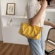 thumbnail image 2 of Bolso de hombro plisado para mujer, bolso de mano con cadena de PU Cloud Messenger (amarillo) Likrtyny Para estrenar, 2 of 9