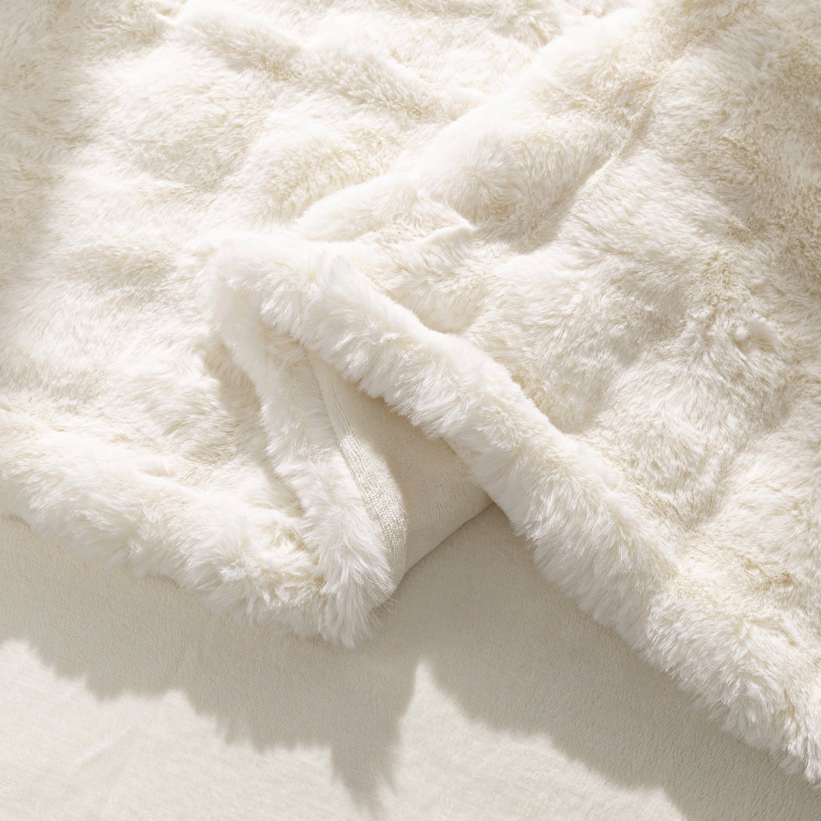MJIAexp Faux Fur Throw Blanket for Couch, Cozy Soft Plush Thick Fuzzy Comfy Bubble Blanket and Fuzzy Plush Rabbit Fur Blanket for Sofa Bedroom Living Room, 60" x 80" Beige