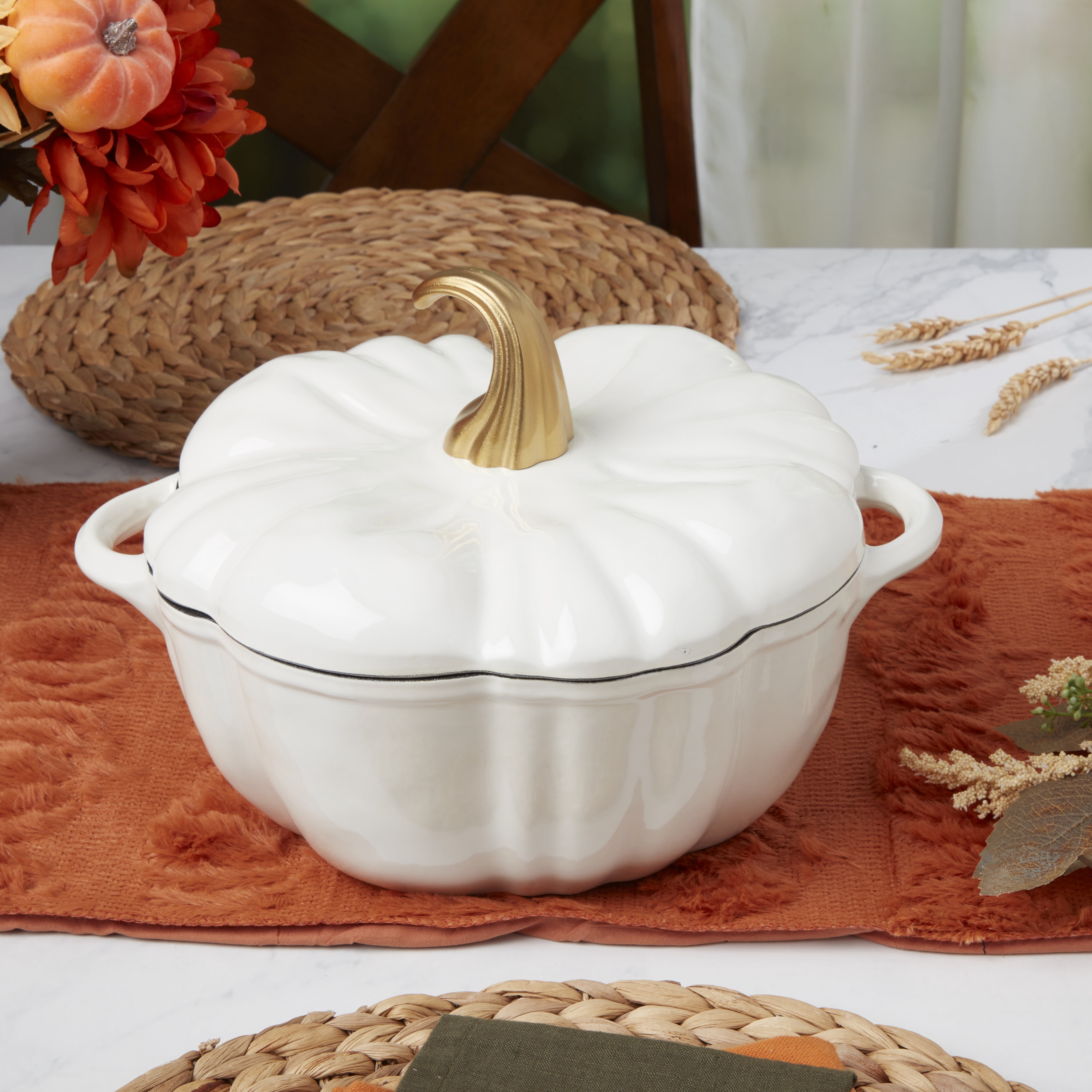 Smith & Clark 4 Quart Pumpkin Enameled Cast Iron Dutch Oven Casserole Pot with Lid, White