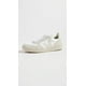 thumbnail image 2 of Tenis Veja V-10 Mesh color blanco natural Pierre para hombre, 2 of 4