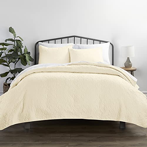 Linen Market 3 Piece Yellow Quilt Twin Size Bed Set - A Lightweight Bedspread & Machine Washable Quilts - Includes Quilted Coverlet And Two Pillow Shams - Perfect Bedding Quilts (Twin Size Sets)