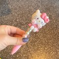 thumbnail image 4 of 1/4 Uds Sanrio lindo gato prensa pluma Cinnamoroll Pochacco escuela primaria bolígrafo chica corazón lindo y divertido regalo 3D para niños, 4 of 4