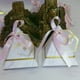 thumbnail image 4 of Inteprter Caja de dulces Atmósferas de boda Caja de regalo Decoración Triangular Almacenamiento Galleta de chocolate Paquete de azúcar Titular Kits de decoración para fiestas 8.5x8.5x9cm Inteprter HA074534-02, 4 of 6