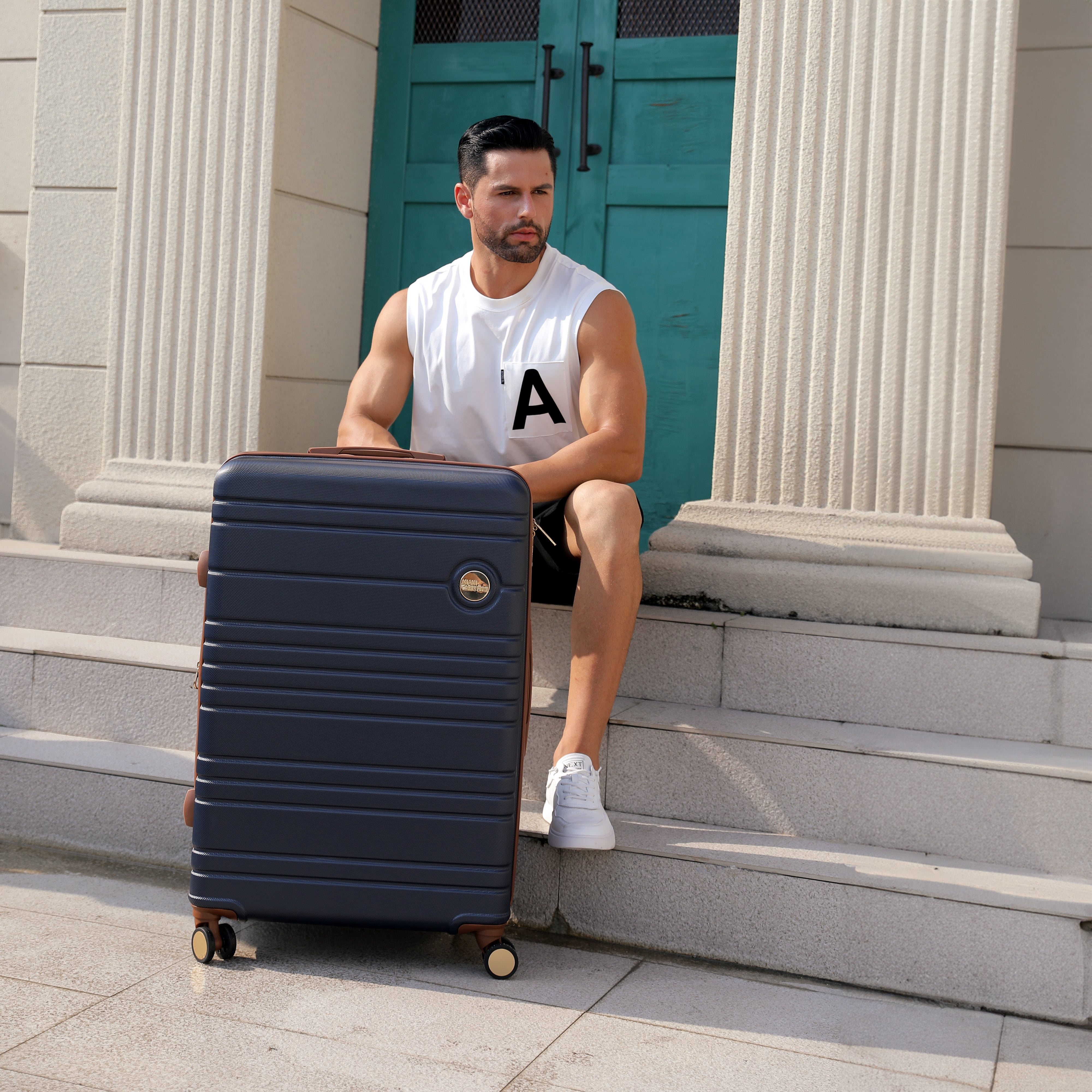 Miami CarryOn Brickell 3 Piece Expandable Retro Spinner Luggage Set (Navy)