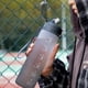 thumbnail image 2 of Botella de agua de plástico con marcador de tiempo Copa deportiva a prueba de fugas (gris) Likrtyny paseo en bicicleta, 2 of 9