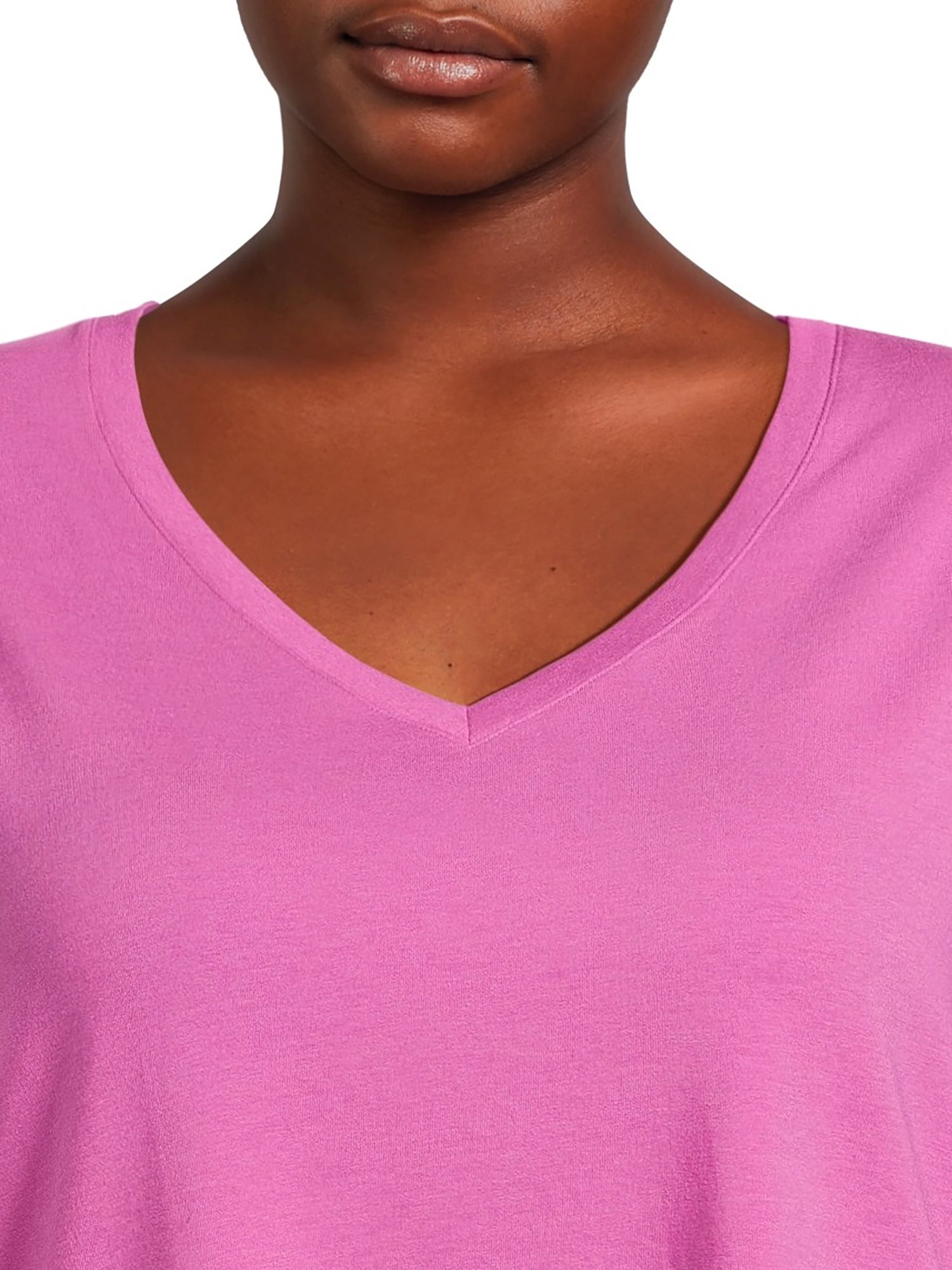 Terra & Sky Women’s Plus Size V-Neck Tee