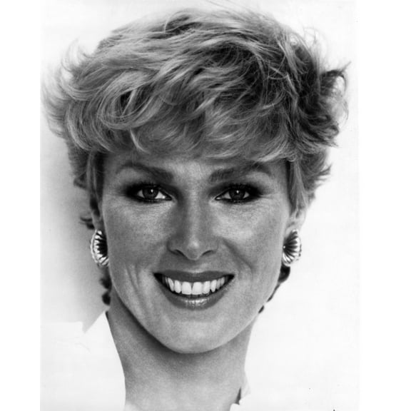 Mariette Hartley Portrait in Classic Photo Print (8 x 10)