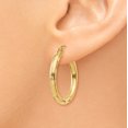 thumbnail image 3 of Boucles d'Oreilles Créoles Texturées en Or Jaune 14K, 3 of 4