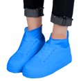 thumbnail image 1 of Cubrezapatos de látex azul, talla M, antideslizantes y resistentes para adultos y niños, ideales para días lluviosos y actividades al aire libre., 1 of 7