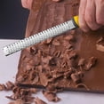 thumbnail image 4 of CHUANK Râpe à Main 1 Zesteur Râpe à Fromage - avec Poignée pour Zester les Citrons et Râper le Fromage Râpe à Râpe en Acier Inoxydable et Plastique, 4 of 5