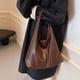 thumbnail image 2 of Bolso Mano Hobo Holgado para Mujer Axila Sólido Cuero PU Con Múltiples Bolsillos, 2 of 9