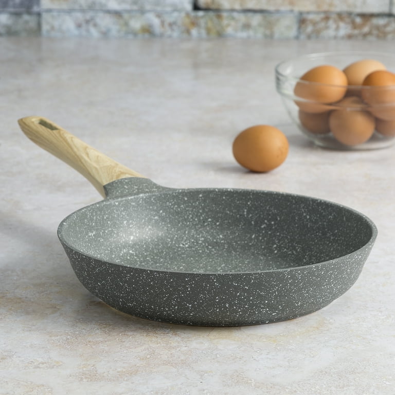 How Ceramic Pans Work and How to Restore Their Non-Stick Coating –  Economist Writing Every Day