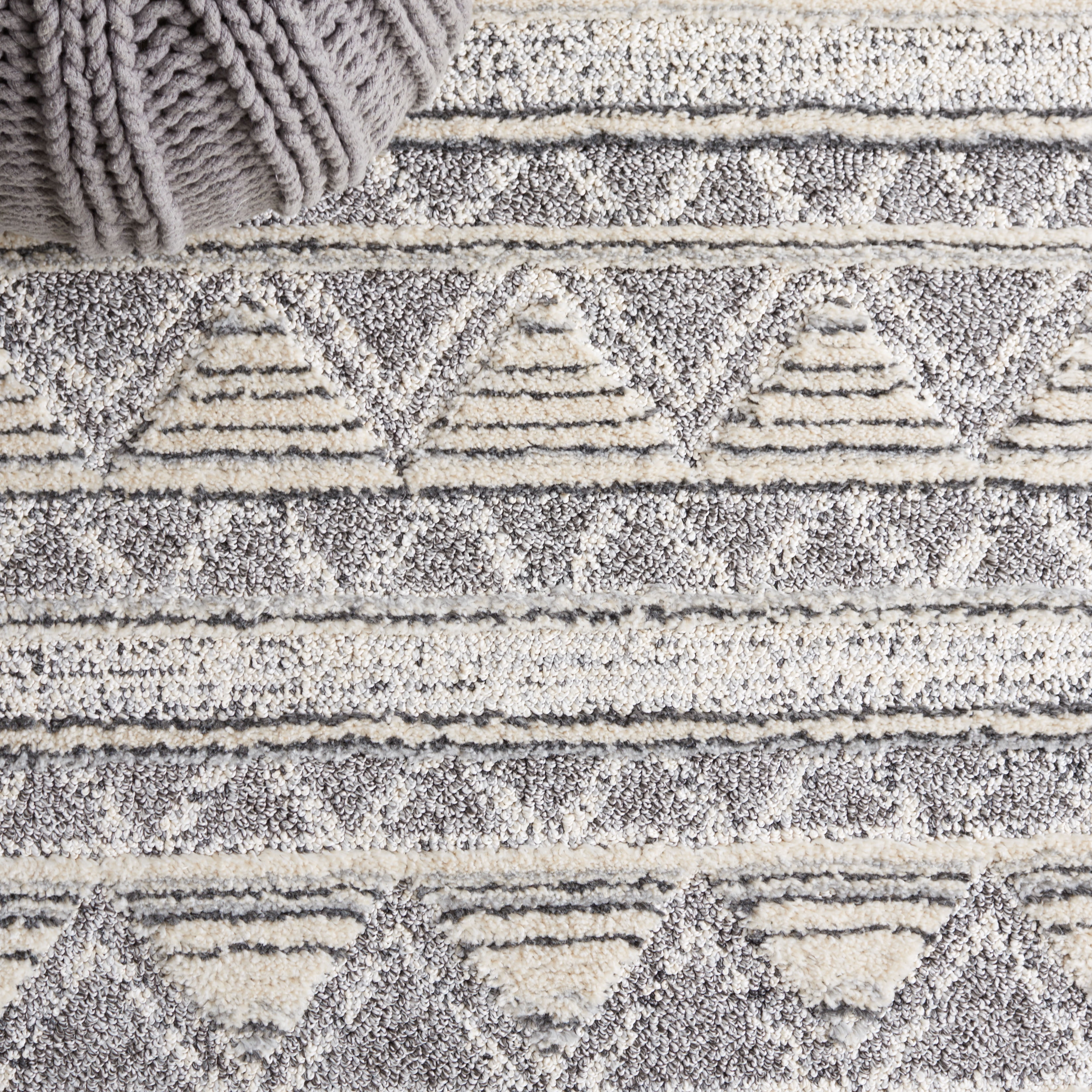 SAFAVIEH Martha Stewart Lucia Shag Area Rug, Ivory Grey/Dark Grey, 6'7" x 9'