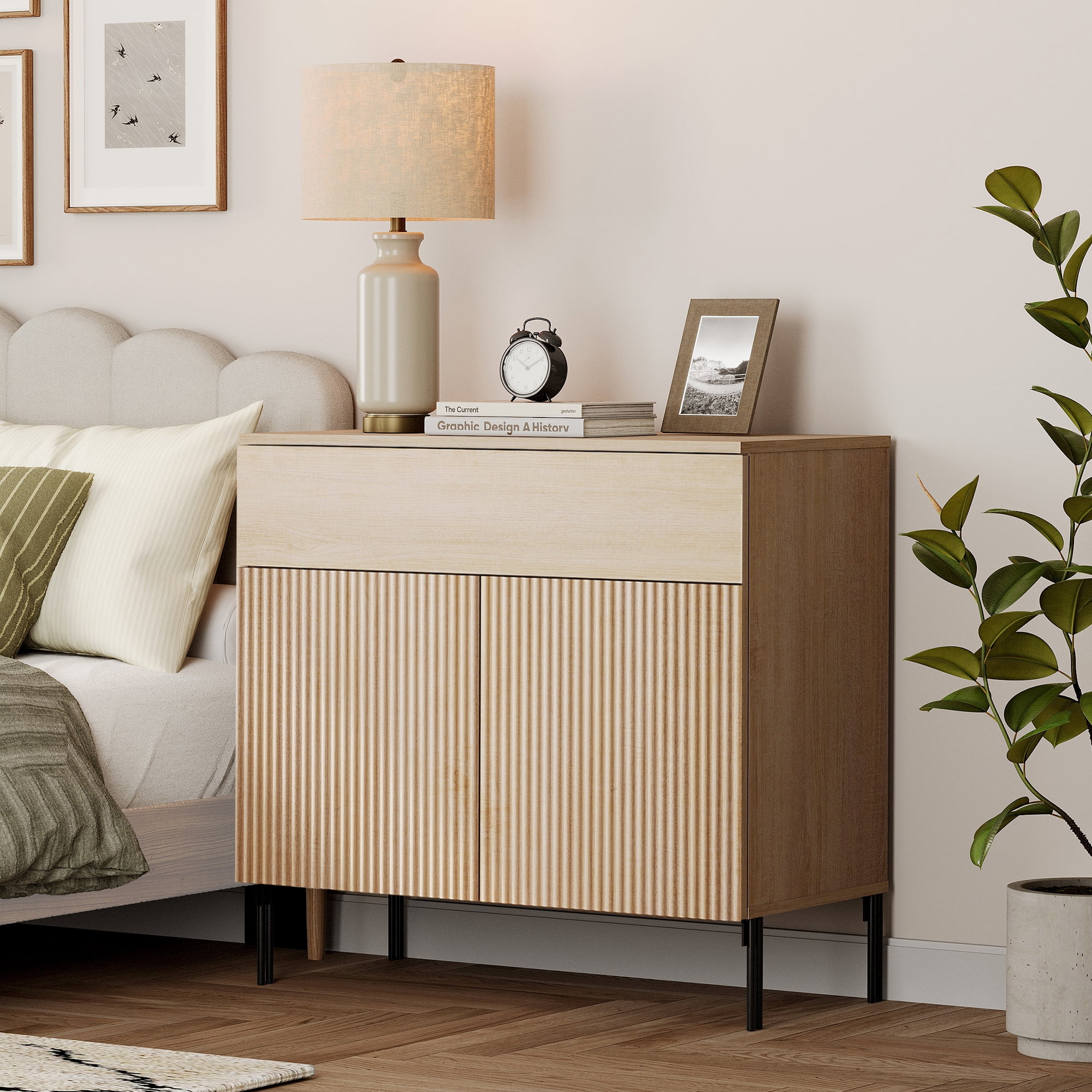 Modern Minimalist Nightstand,31.5" Wood End Table,Reeded Design Bedside Table for Bedroom, Living Room,Entryway