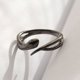 thumbnail image 2 of Xihbxyly Anillo de Serpiente, Joyería Ajustable para Parejas, Diseño Moderno para Hombres y Mujeres, Material de Aleación Hipoalergénico, Regalo Perfecto para San Valentín, Estilo Único, Ajuste Cómod, 2 of 4