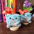 thumbnail image 2 of Muñeca de Crochet adorable XINYU Dumpster Fire con tarjeta de aliento regalo para mujeres cumpleaños y Navidad amarillo, 2 of 7