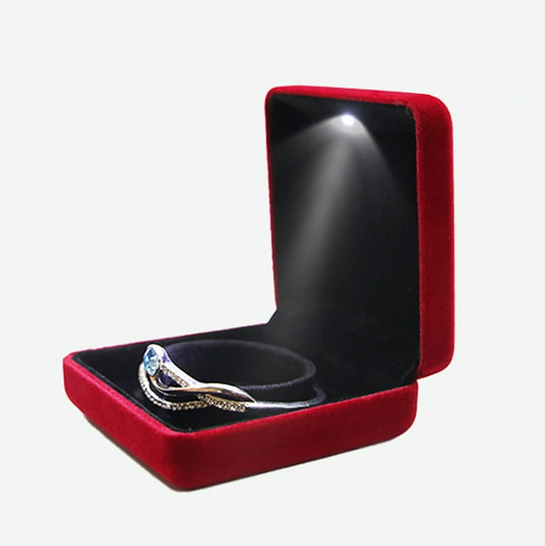 Engagement ring clearance holder bracelet