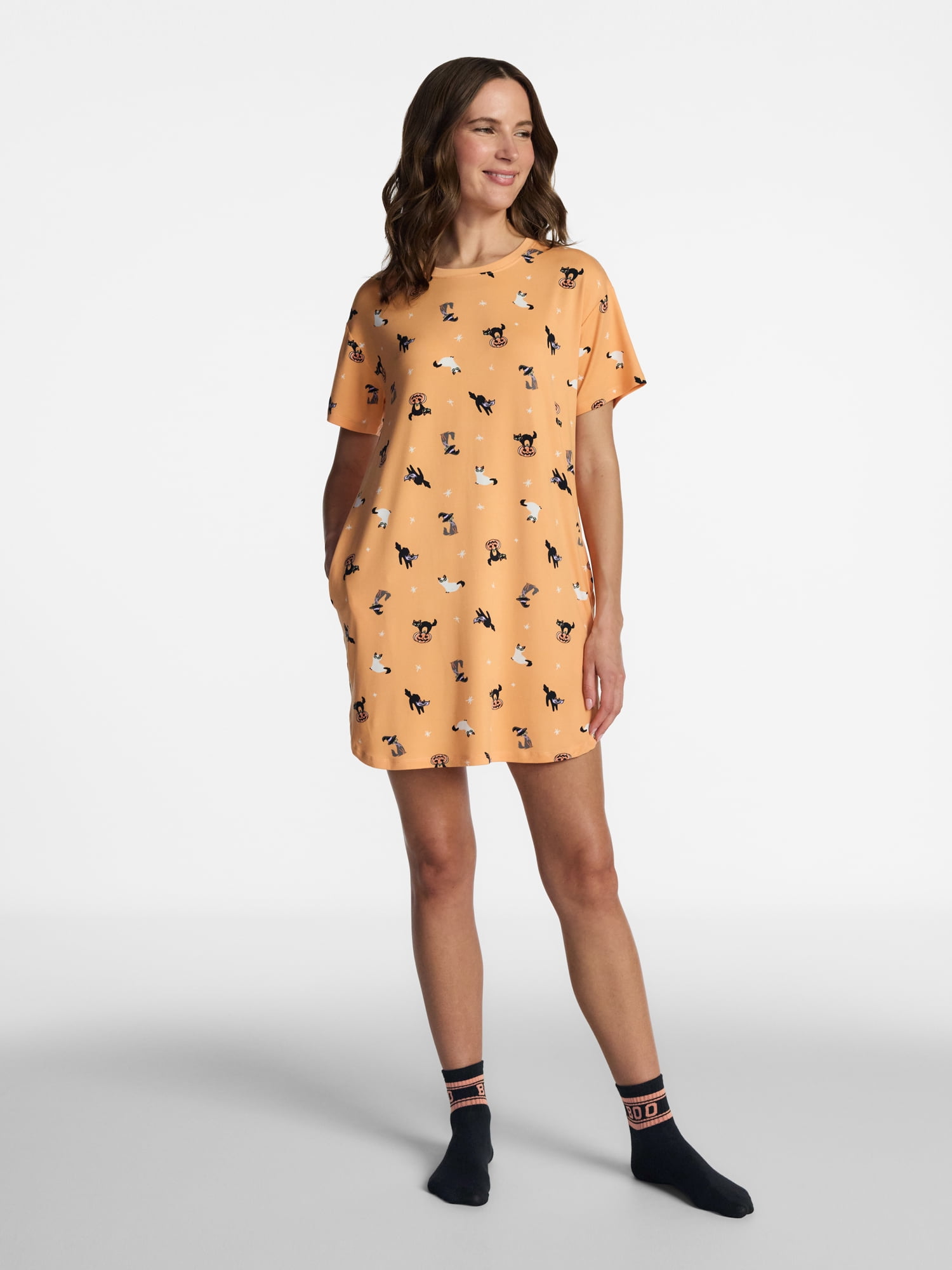 Halloween Women's Sleepshirt Top and Socks Set from Way to Celebrate, 2-Piece, Sizes XS-3X