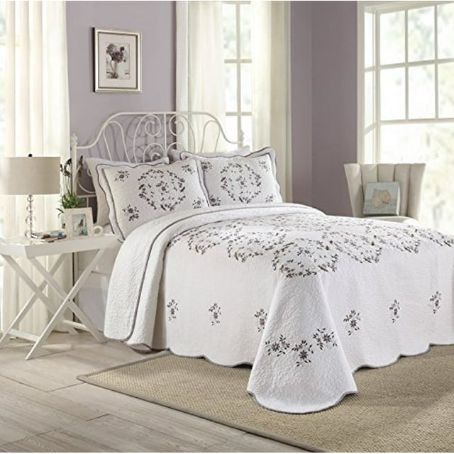 MODERN HEIRLOOM Collection Gwen Cotton Filled Bedspread, Queen, 102 by 118-Inch, White