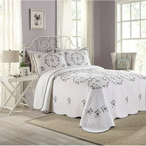 MODERN HEIRLOOM Collection Gwen Cotton Filled Bedspread, Queen, 102 by 118-Inch, White