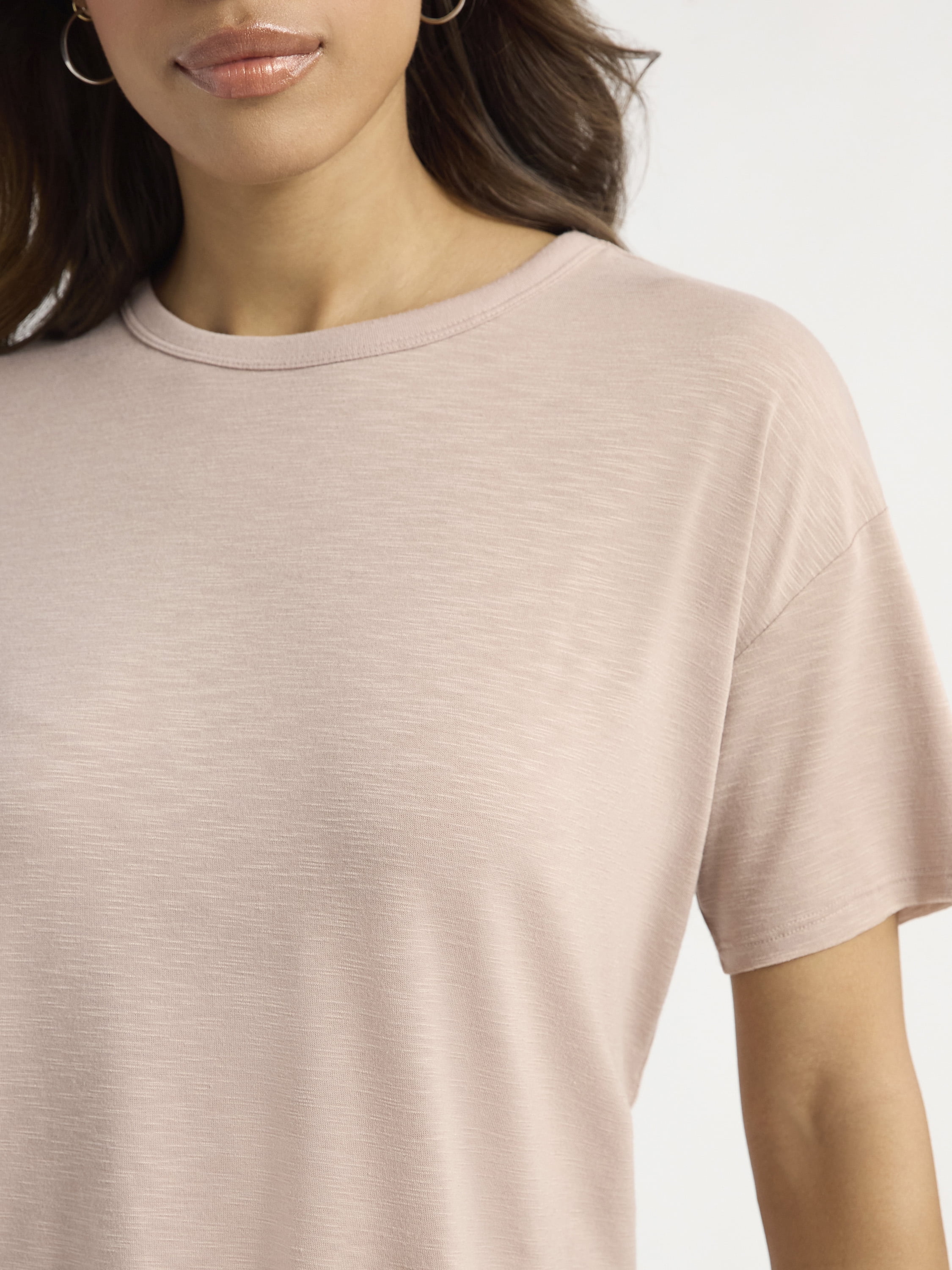 Sofia by Sofia Vergara Women's and Women's Plus Size Sofia Tee with Short Sleeves, Sizes XS-4X
