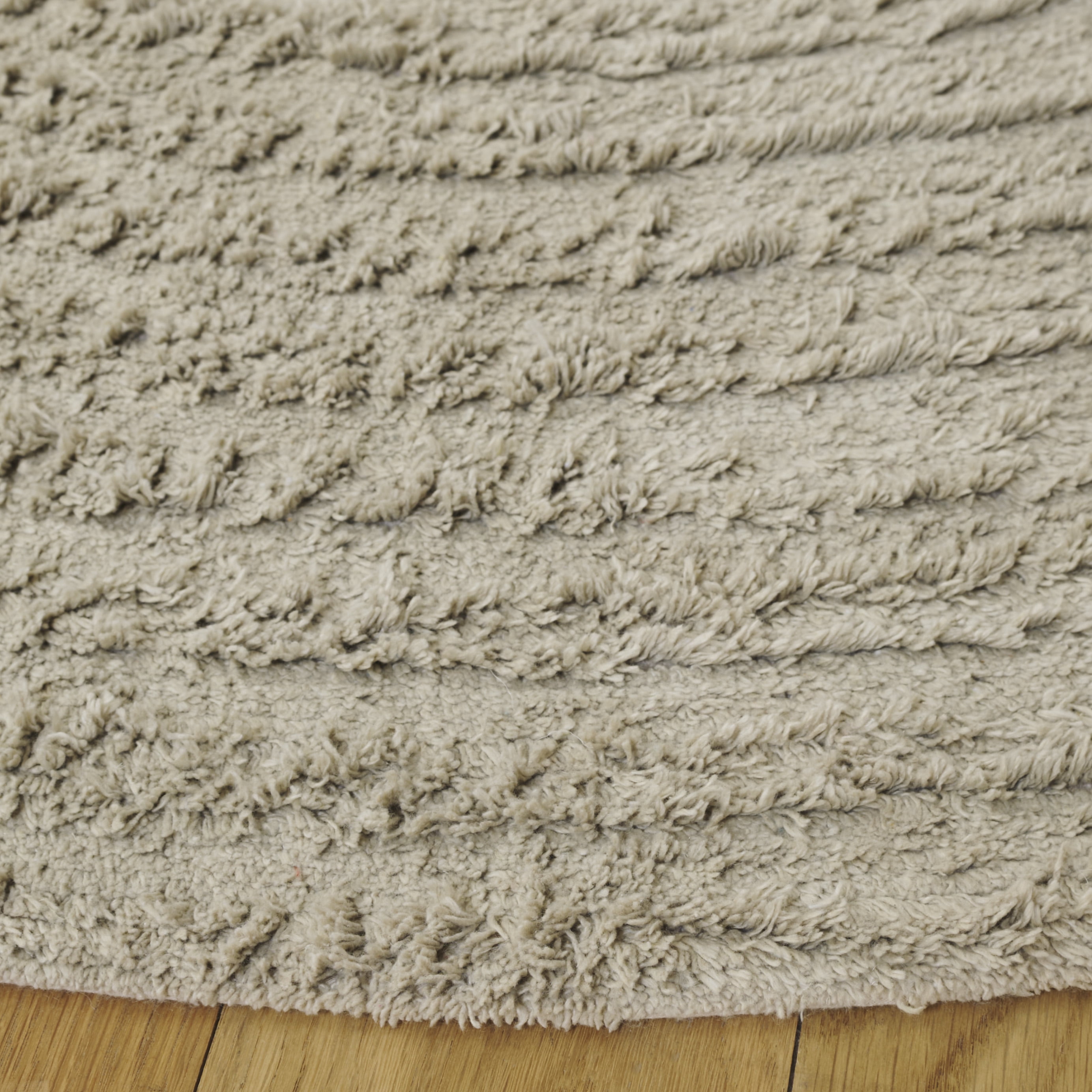 Safavieh Easy Care Edythe Solid Machine Washable Area Rug, Sage, 3' x 3' Round