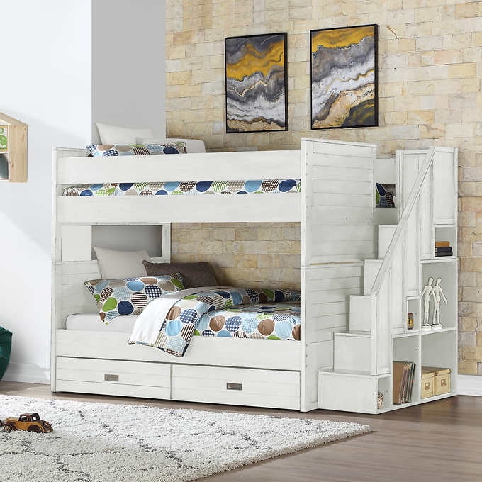 Double bed with bunk bed above discount