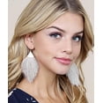 thumbnail image 3 of Pendientes bohemios de hilo sedoso con flecos y borlas, colgantes ligeros con forma de pluma para mujeres y niñas Adepaton LRWJ272-6, 3 of 6