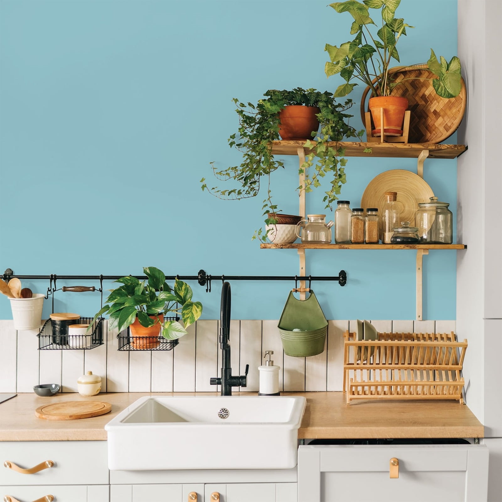 Glidden Glidden Kitchen Bath and Laundry Kingston Aqua / Blue, Eggshell Interior Paint with Primer, 1 Gallon