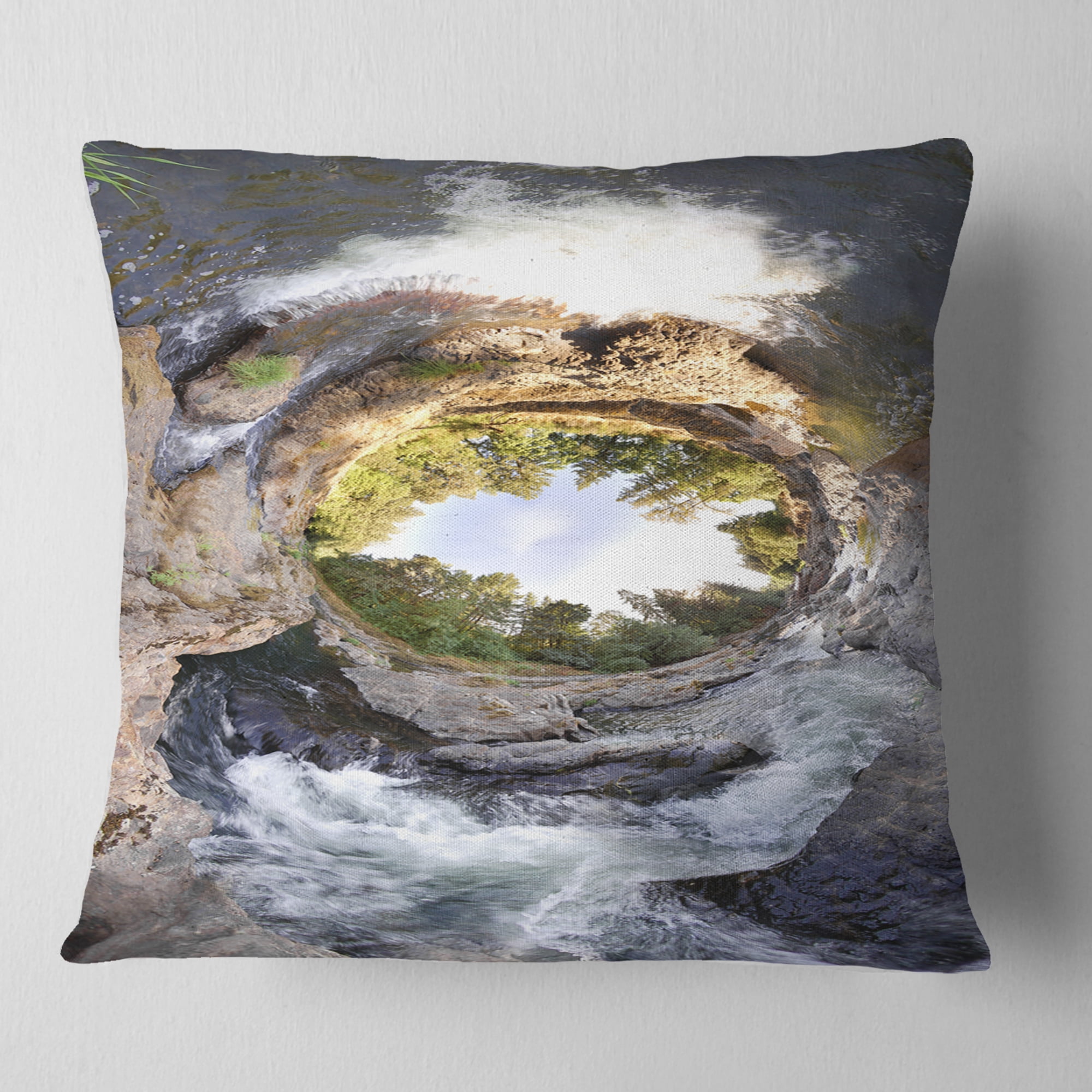 Designart Wild River Tube - Landscape Photography Throw Pillow - 18x18