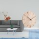 thumbnail image 2 of Figuras de reno, reloj de pared redondo, estatua de alce y ciervo, de madera, para decoración del hogar, de resina, silencioso, ideal para dormitorio,, 2 of 8
