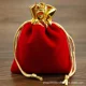 thumbnail image 3 of Bolsa de franela con borde rojo Bolsa para envolver joyas Directamente del fabricante Venta al por mayor Almacenamiento de joyas Envoltura de regalo, 3 of 4
