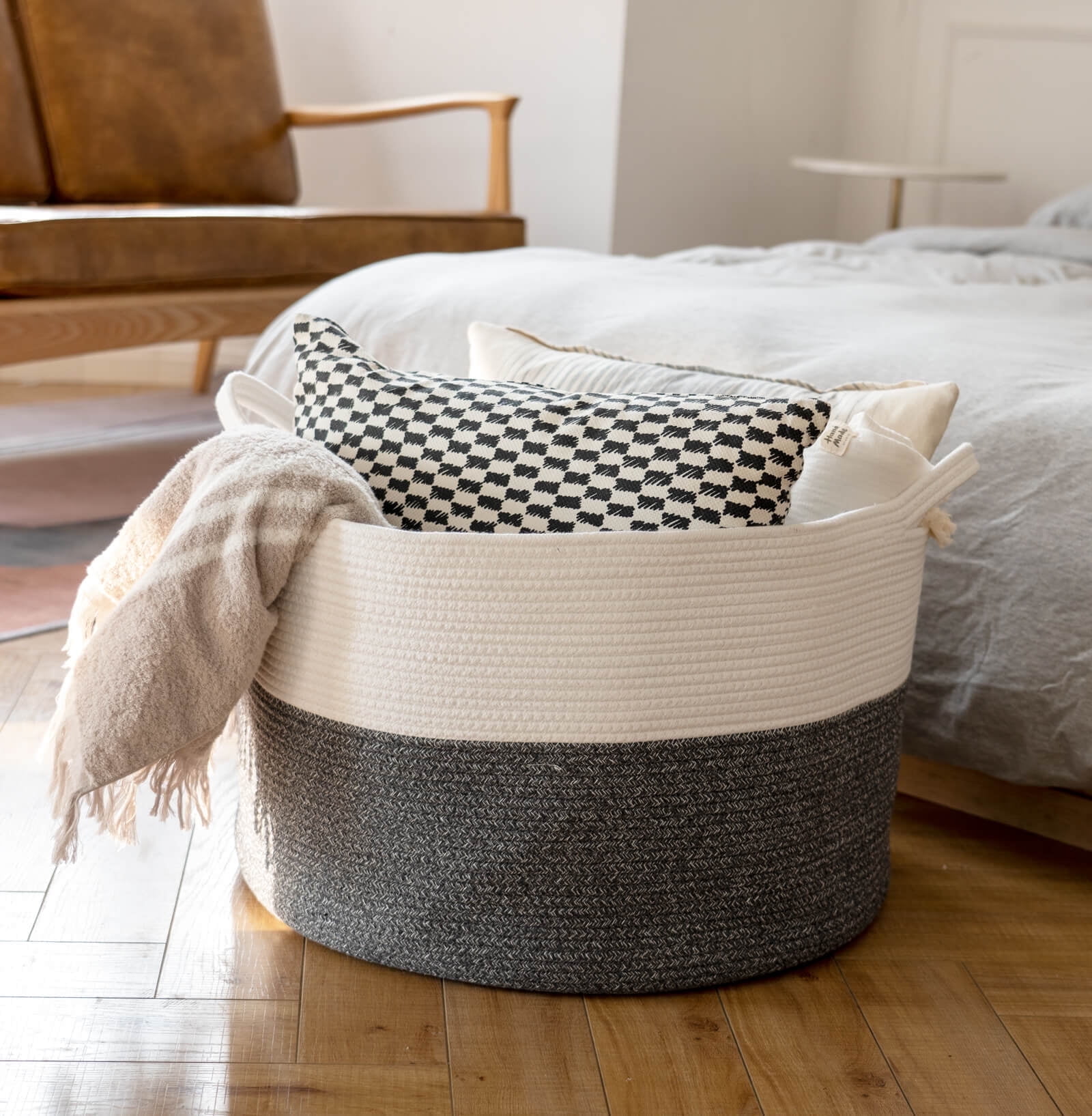 Timeyard Large Woven Laundry Hamper Basket - Decorative Storage Organizer for Living Room, Holds Toys Pillows Blankets Clothes - 21.7" x 21.7" x 13.8"-gray