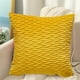 thumbnail image 4 of Funda de Almohada Plisada de Terciopelo Suave para Sofá, Cabecero U Oficina. Cojín de Apoyo Lumbar con Cremallera Oculta, Protección para La Cintura, Tela de Terciopelo Acolchado de Pv Duradera, Eleg, 4 of 6