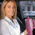 thumbnail image 1 of Stanley Quencher H2.0 Tazas de acero inoxidable aisladas al vacío para agua, té helado o café 40oz, 1 of 7
