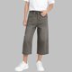 thumbnail image 2 of Capris de Mezclilla para Niños, Shorts de Mezclilla para Niños y Niñas con Cintura Elástica, Tipo Pull on, Pierna Recta, Largo Recortado, con Bolsillos, Gris 12-13 Años, 2 of 7