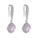 thumbnail image 4 of Los pendientes con borlas son modernos, versátiles, elegantes y con estilo para las orejas de las mujeres., 4 of 5