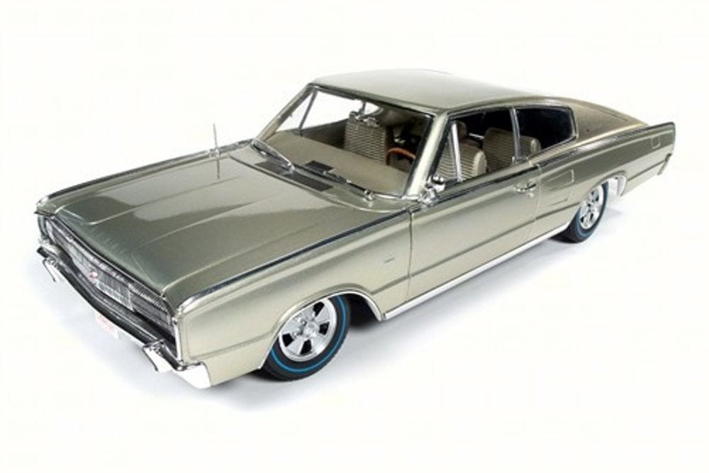 1966 Dodge Charger Fastback, Citron Gold Auto World AMM1067 1/18 Scale Diecast Model Toy Car