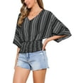 thumbnail image 4 of INSPIRAR CHIC Tops para el verano de mujeres, blusa de gasa con estampado de cuello en V, blusas de manga murciélago con fruncido, S Negro, 4 of 6