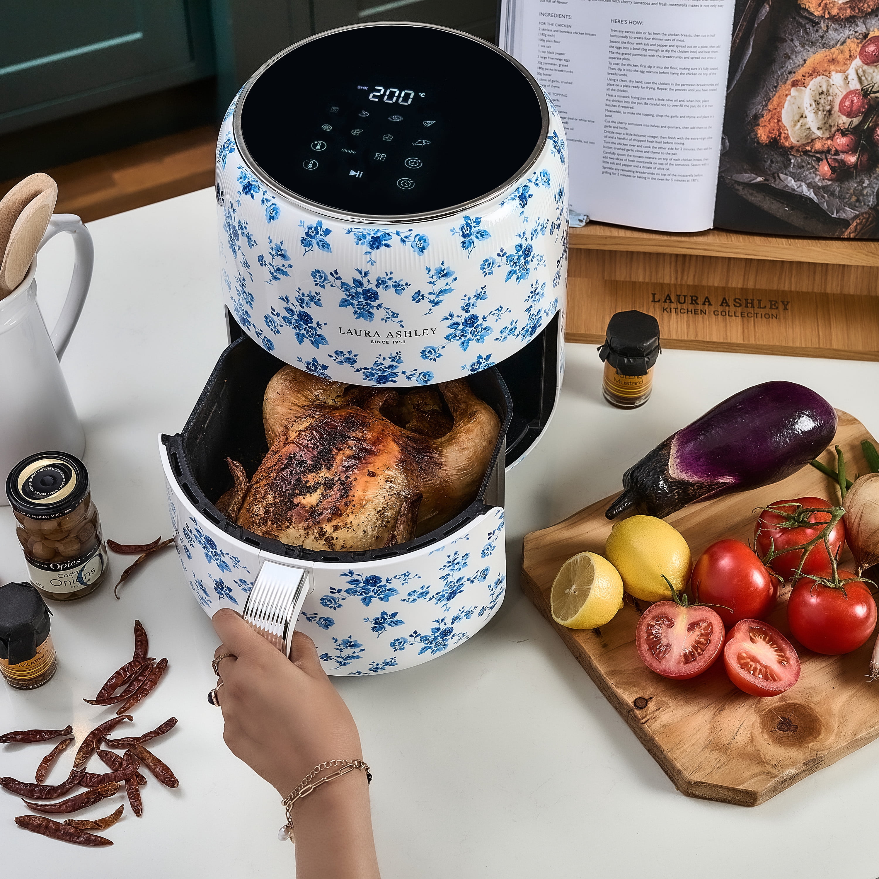 VQ Air Fryer 4.5L - Laura Ashley China Rose