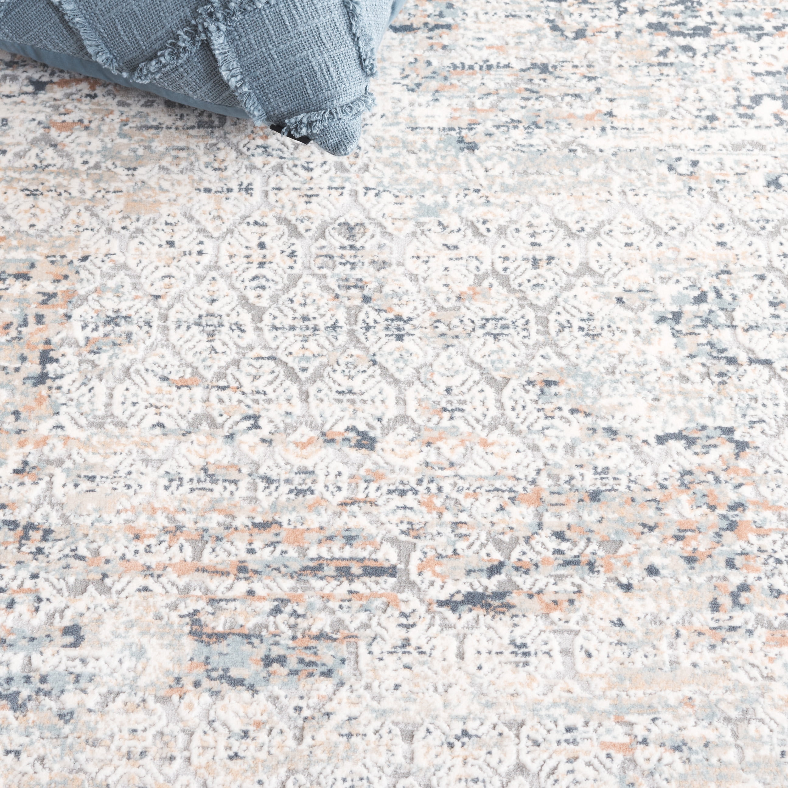 SAFAVIEH Cosmopolitan Jazmyn Medallion Area Rug, Cream/Beige, 4' x 6'