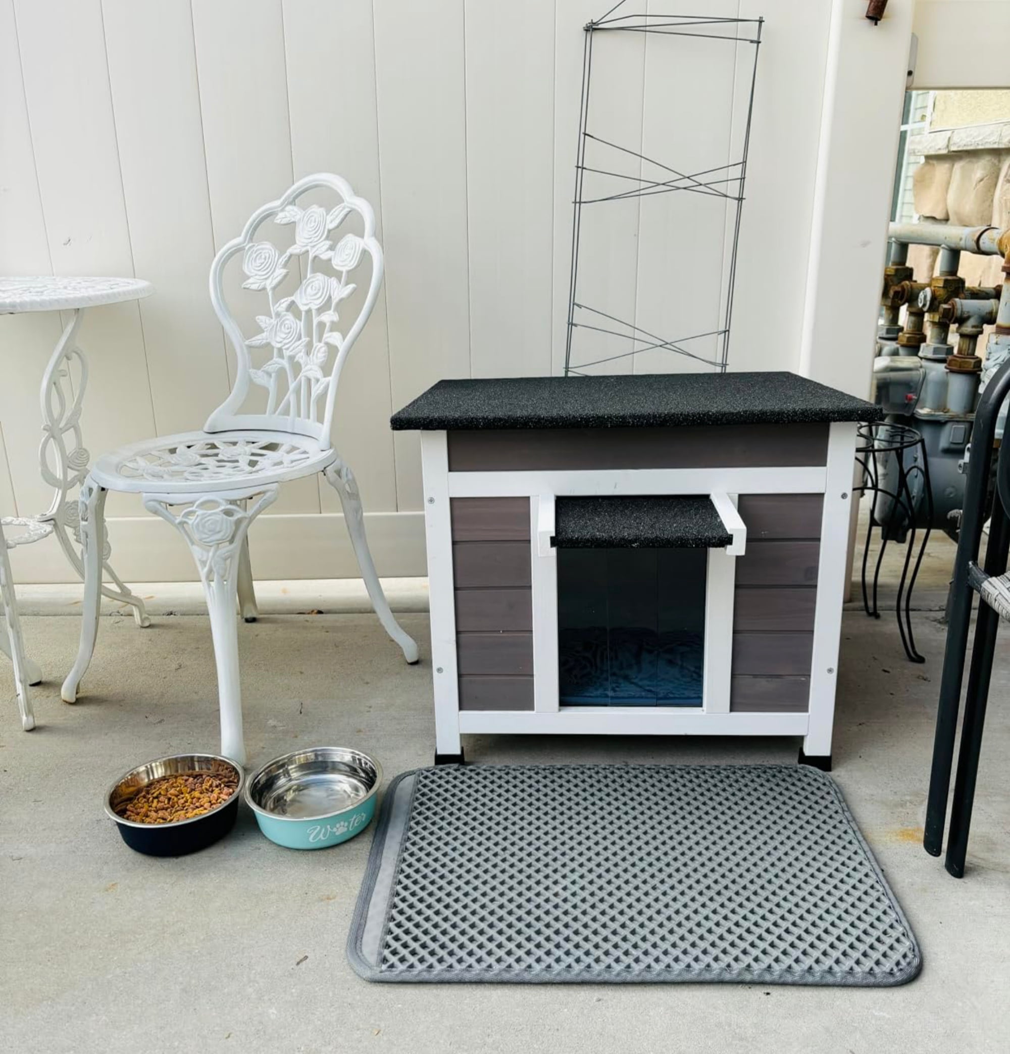 Outdoor Cat House Feral Cat Enclosure for Small Cat Dog Shelter