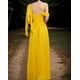 thumbnail image 2 of Vestidos de dama de honor con tirantes finos personalizados, volantes y hombros descubiertos, vestidos de noche formales largos de gasa fruncidos con abertura lateral, 2 of 5