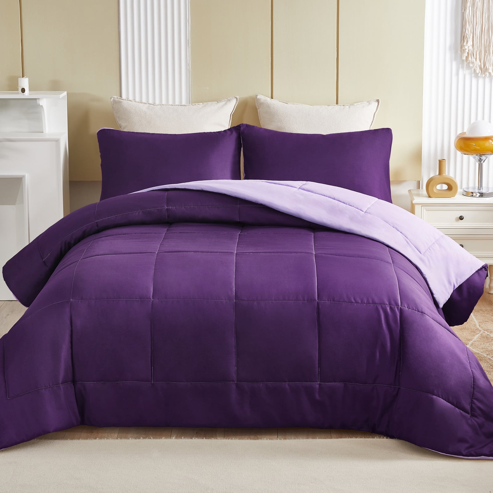 Exclusivo Mezcla Lightweight Reversible 3-Piece Comforter Set All Seasons, Down Alternative Comforter with 2 Pillow Shams, Queen Size, Deep Purple/ Lilac