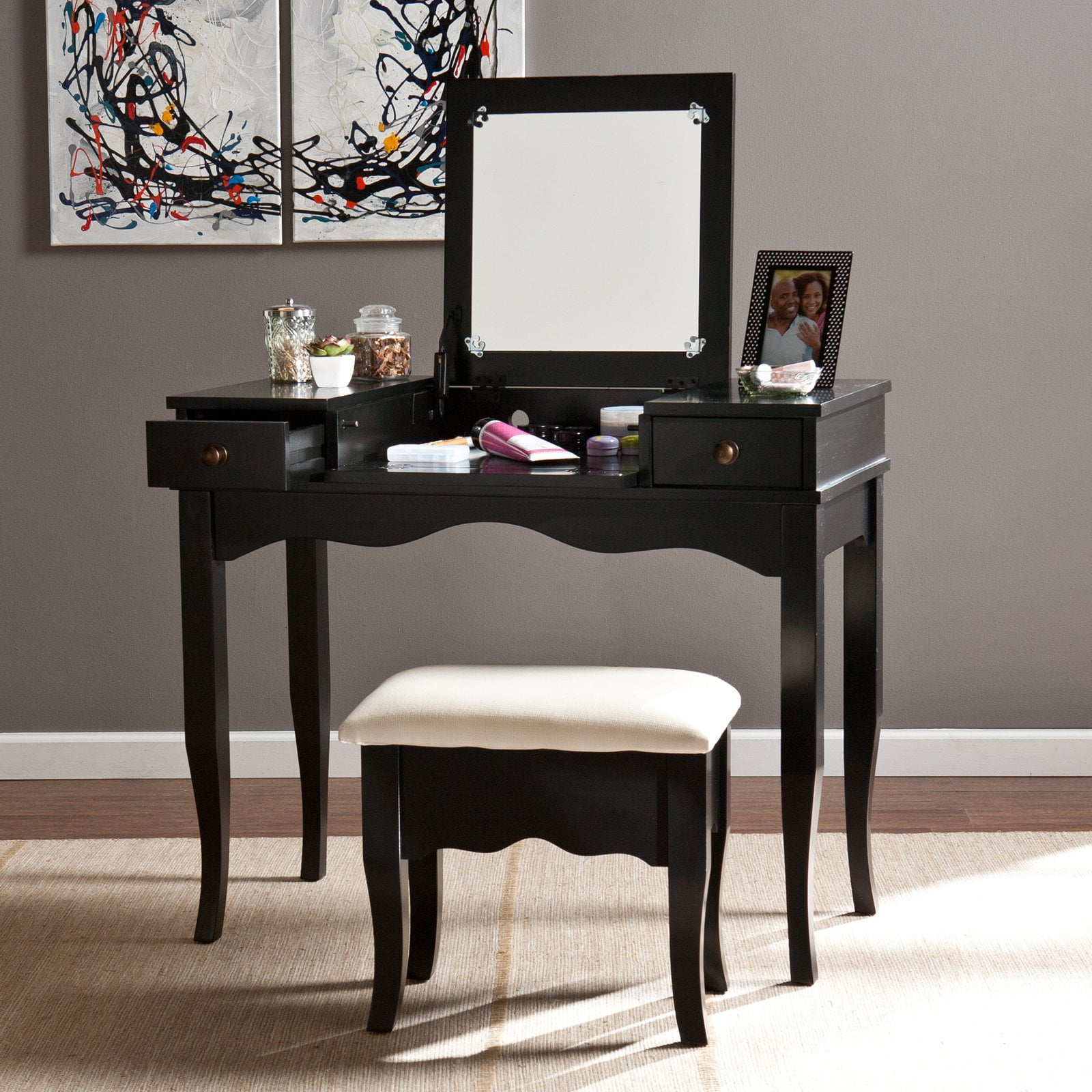 Southern Enterprises Francesca Vanity Set Com