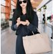 thumbnail image 2 of 2025 nuevo diseñador bolso de lujo para mujer bolso de mano informal bolso de hombro tipo Bombonera de cuero de vaca bolso inclinado de compras de oficina de gran capacidad, 2 of 4